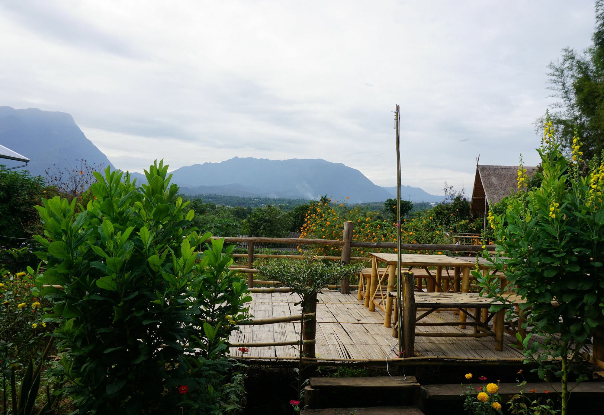 Baan Aingdoi Homestay, Chiang Dao Extérieur photo
