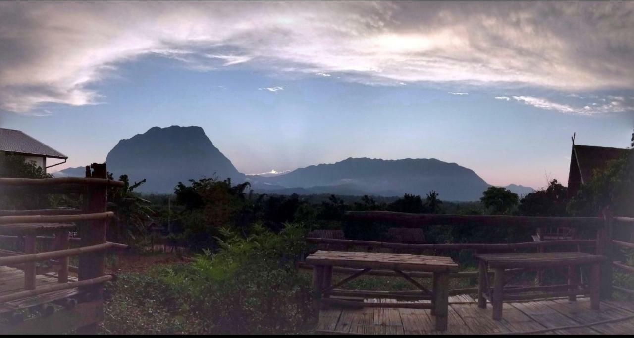 Baan Aingdoi Homestay, Chiang Dao Extérieur photo