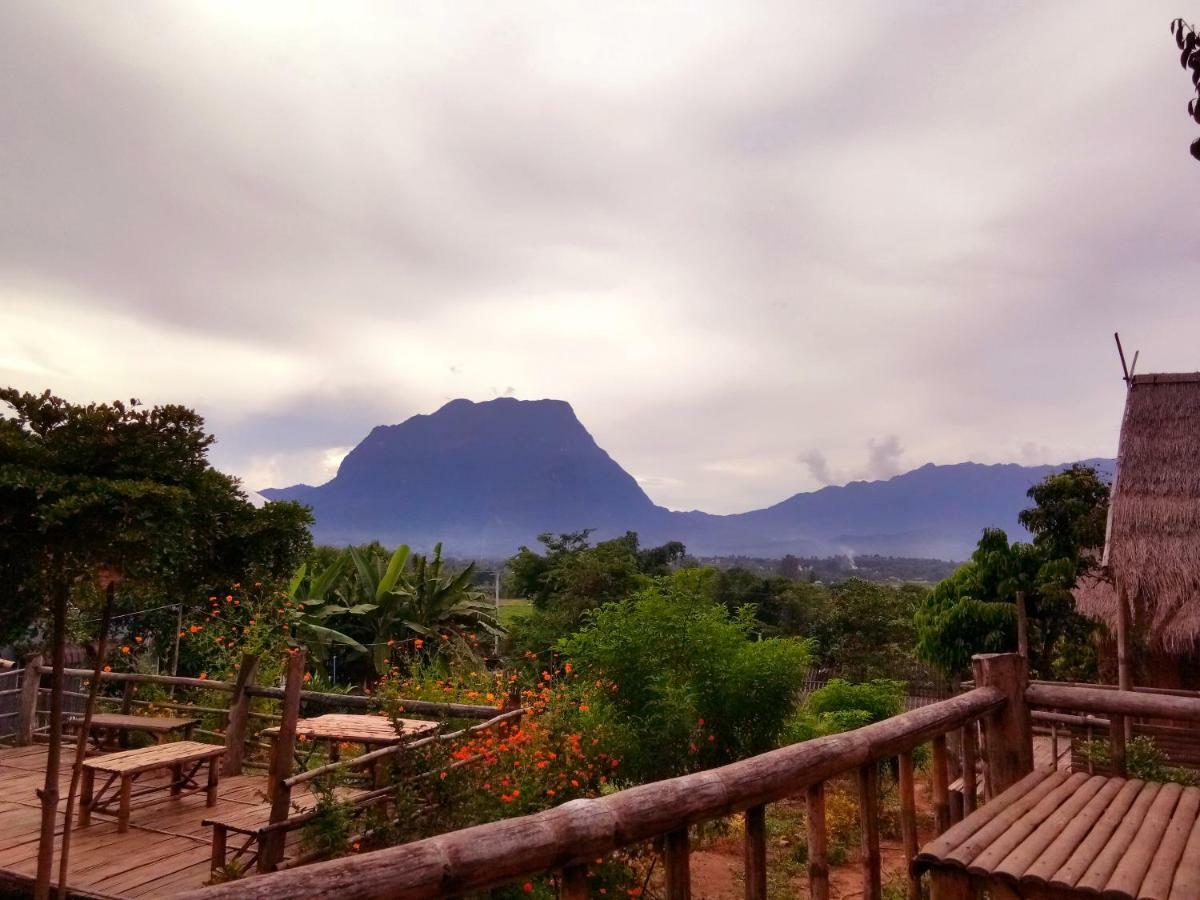 Baan Aingdoi Homestay, Chiang Dao Extérieur photo
